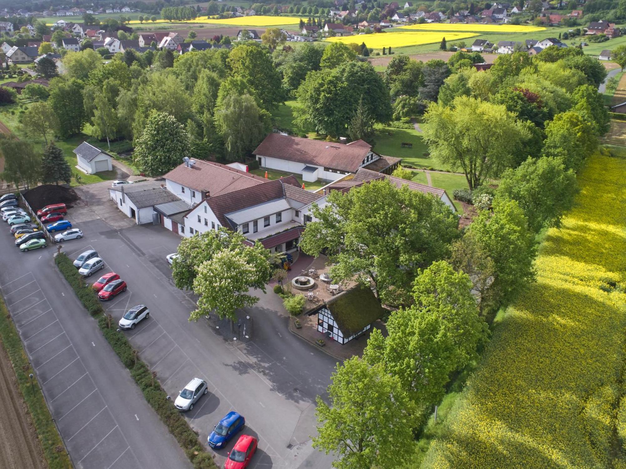 Kurhaus Pivittskrug Hotel Hille Exterior photo
