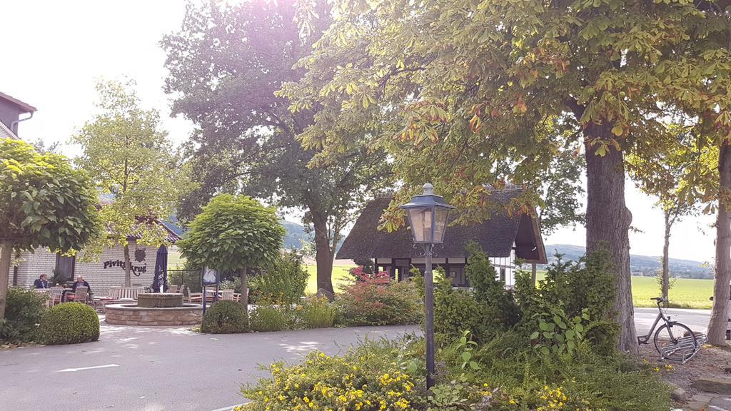 Kurhaus Pivittskrug Hotel Hille Exterior photo